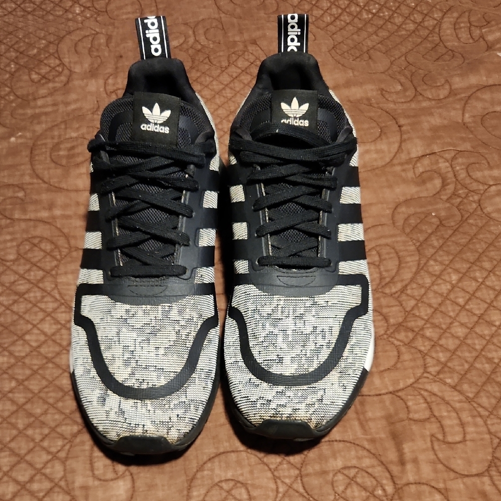 Adidas Men's Black and White Patterned Sneakers Size 14